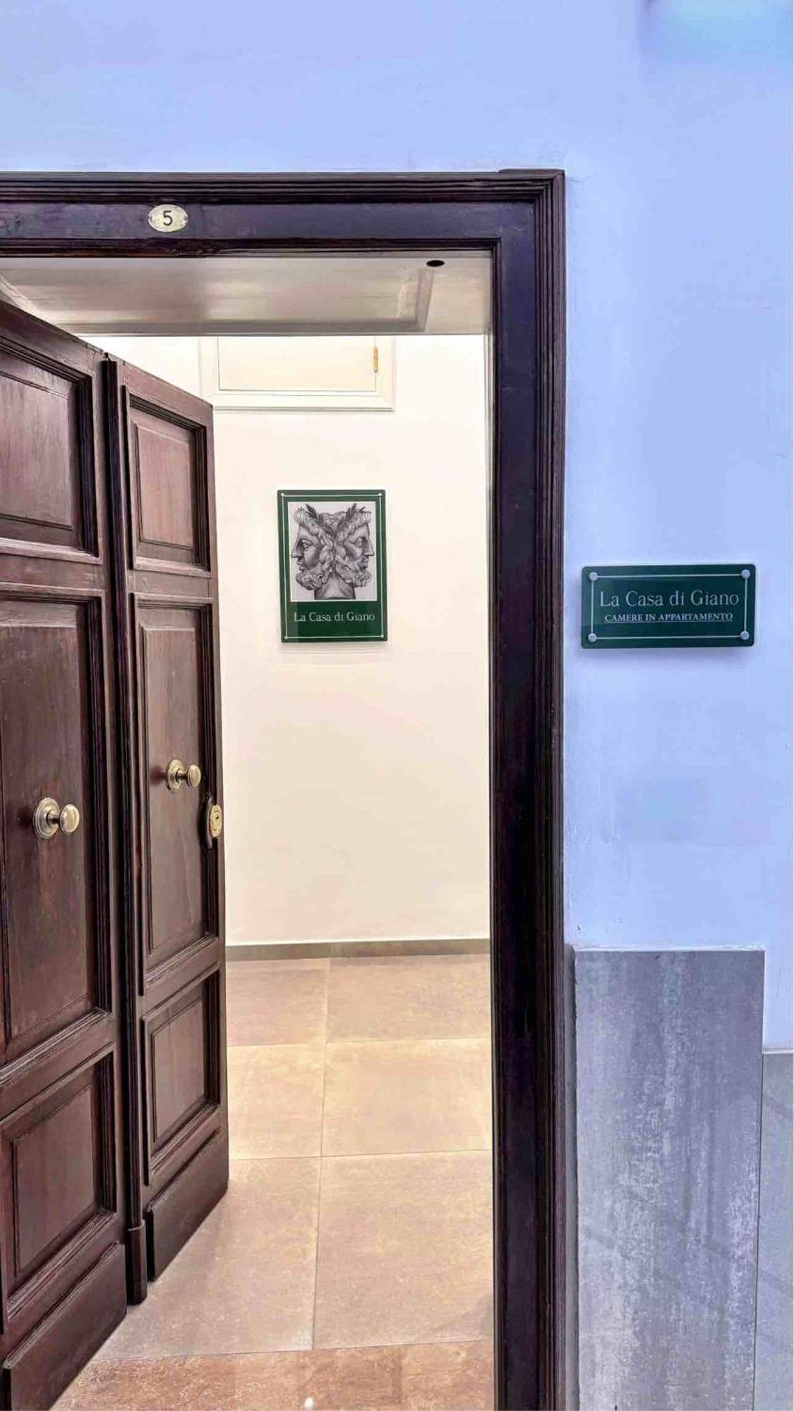 La Casa Di Giano Pensión Nápoles